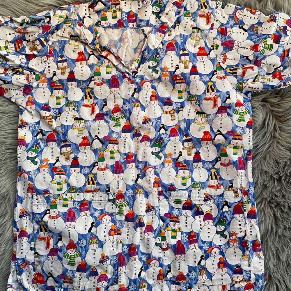 Landau snowmen scrub top-Small
